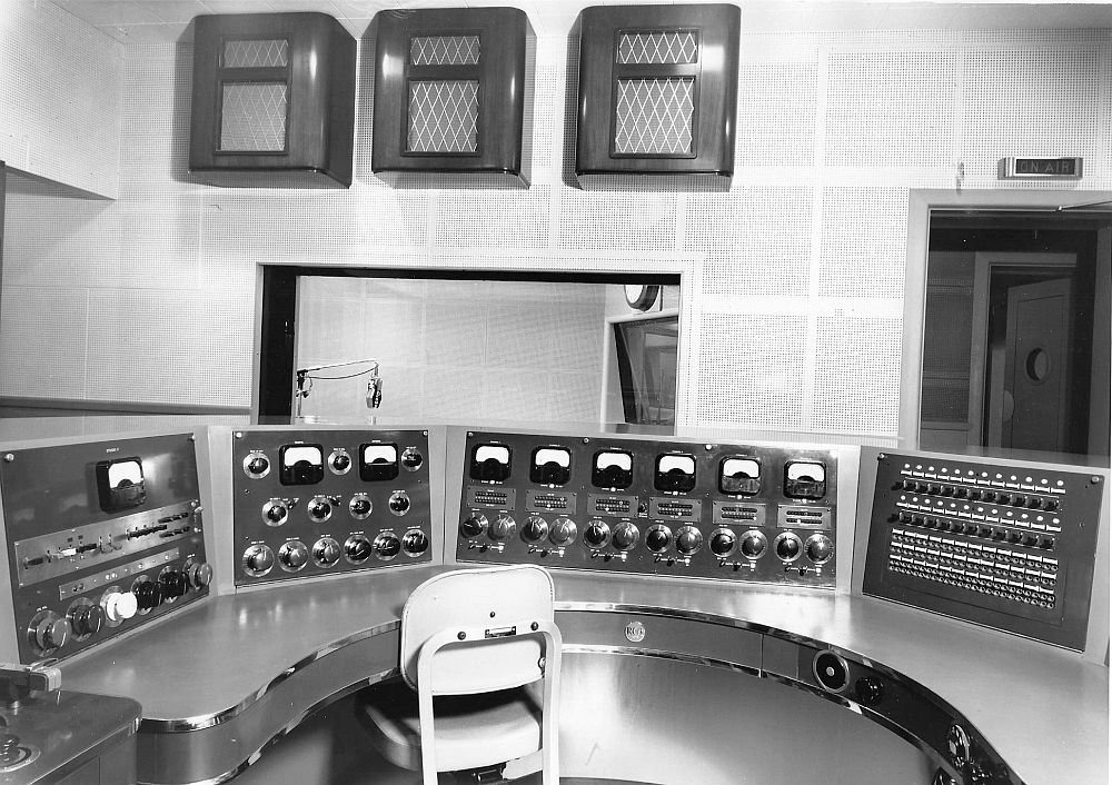 KOMO Master Control