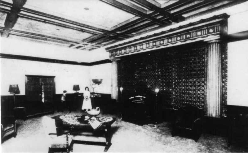 Studio Image