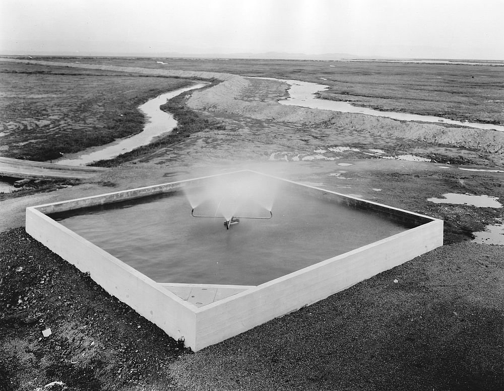 Spray pond
